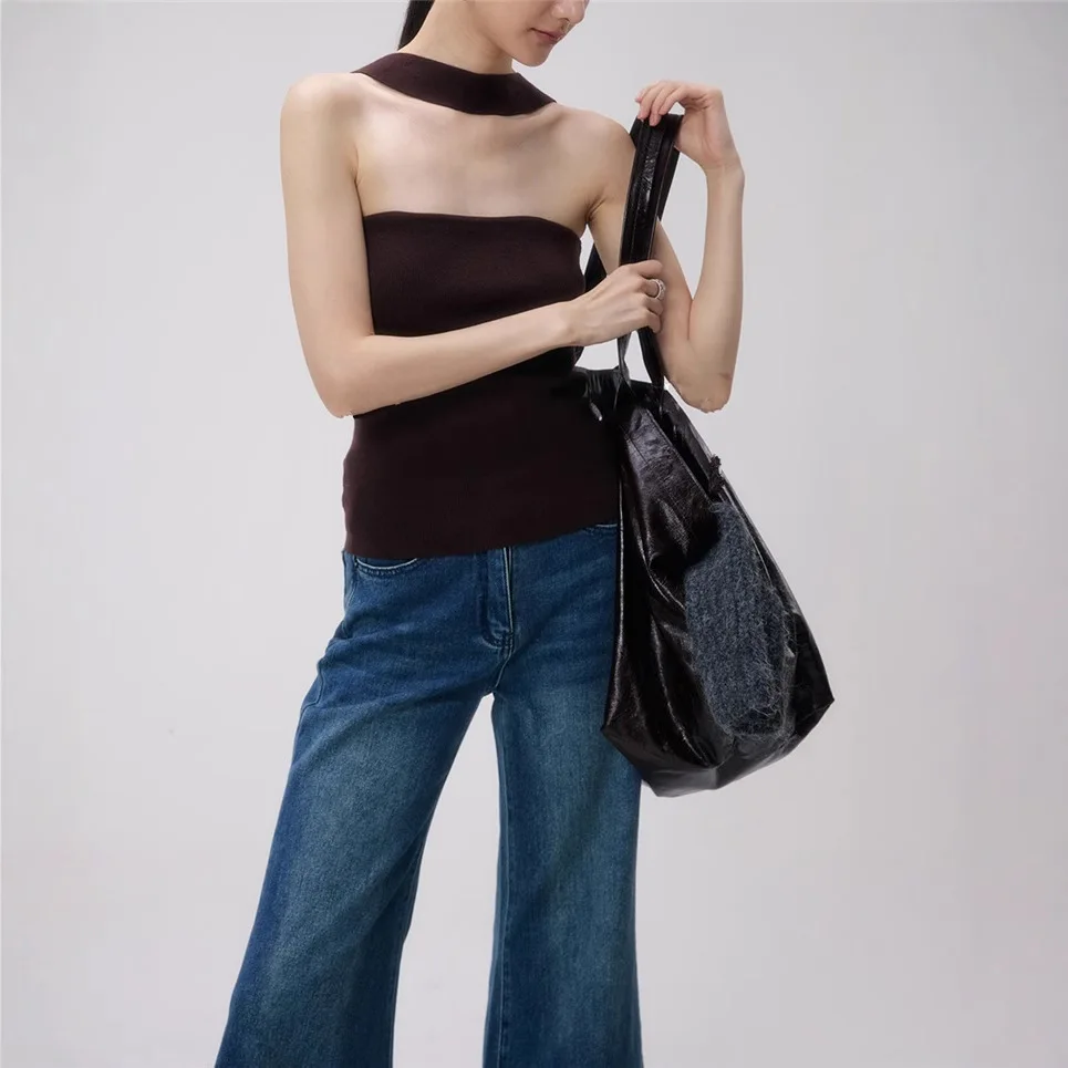 เสื้อกล้ามทรงคอ halter แบบไม่มีสาย รุ่นใหม่สำหรับฤดูร้อน ดีไซน์เรียบหรู ผ้าไหมน้ำแข็ง ช่วยกระชับเอว โชว์หลัง เซ็กซี่