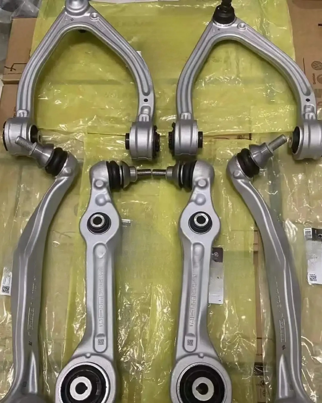 

For Mercedes-BenzS Class W221 W222 C216 Front Lower Left Right Control Arm 2213308107 2223300207 2223302301 2223302401