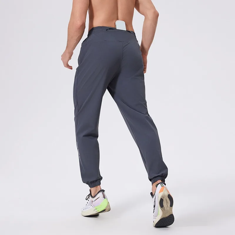 Men's Sport Pants Camping Outfit with Pockets Cuffed Breathable Fitness Wear Long Trousers for Outdoor Activities