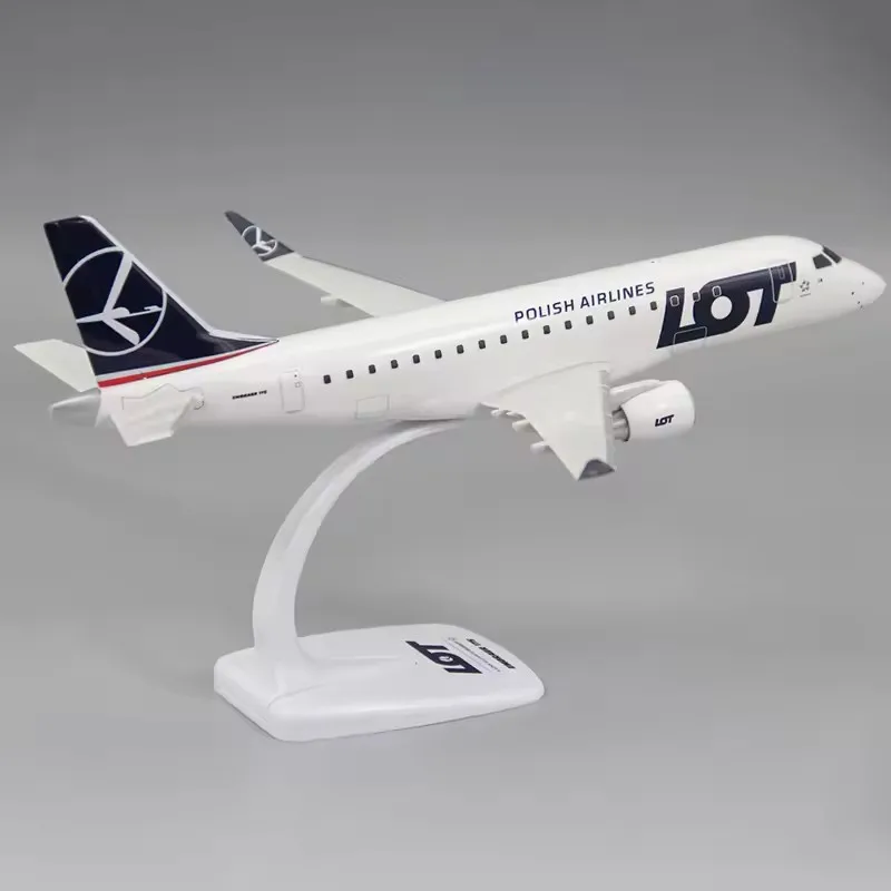 E175 E195 مجموعة الخطوط الجوية البولندية 1/100 مقياس E-175 E195 الطائرات البلاستيك Abs الجمعية الطائرات بنة لعبة مجسمة جمع #3