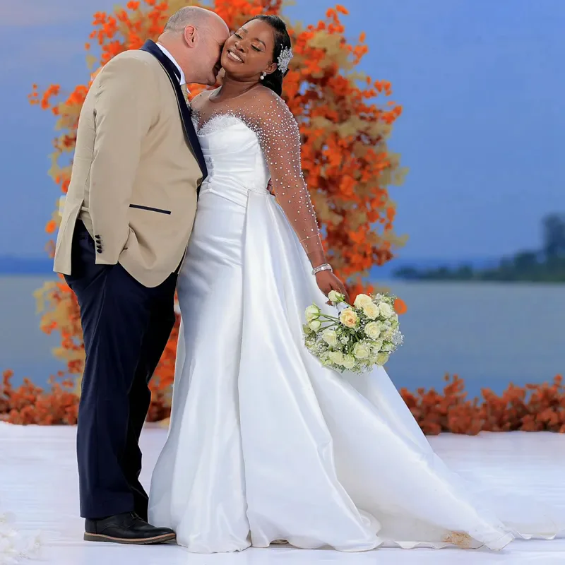 Graceful Beaded Mermaid Wedding Dresses Bridal Gown Plus Size Illusion Trumpet Robe de mariage With Detachable Train
