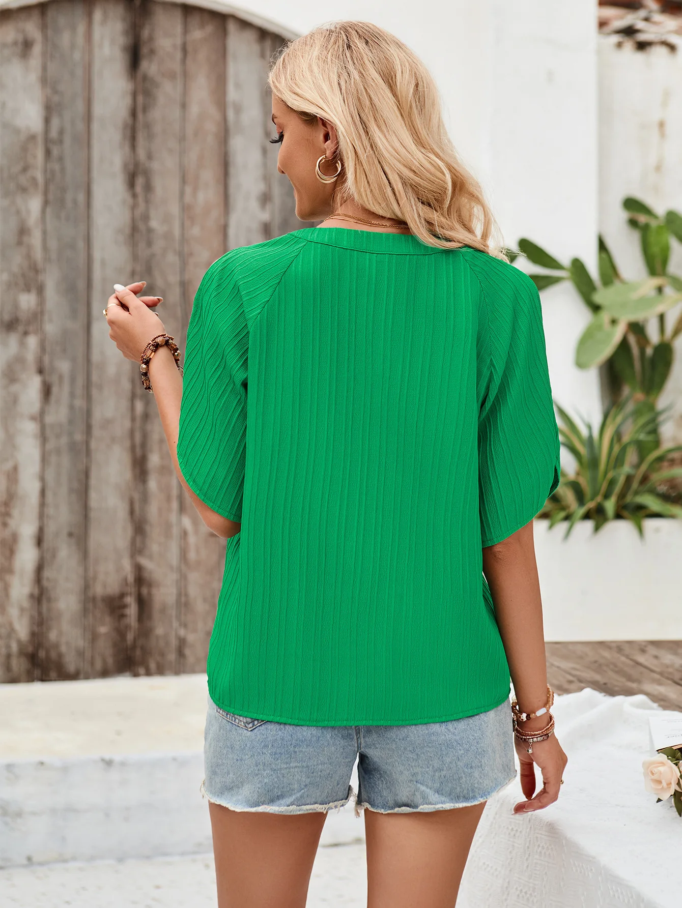 Casual Green V Neck Slim Blouses Women\'s Tops Elegant Office Ladies Clothes 2024 Summer Short Sleeve v neck Shirt For Women