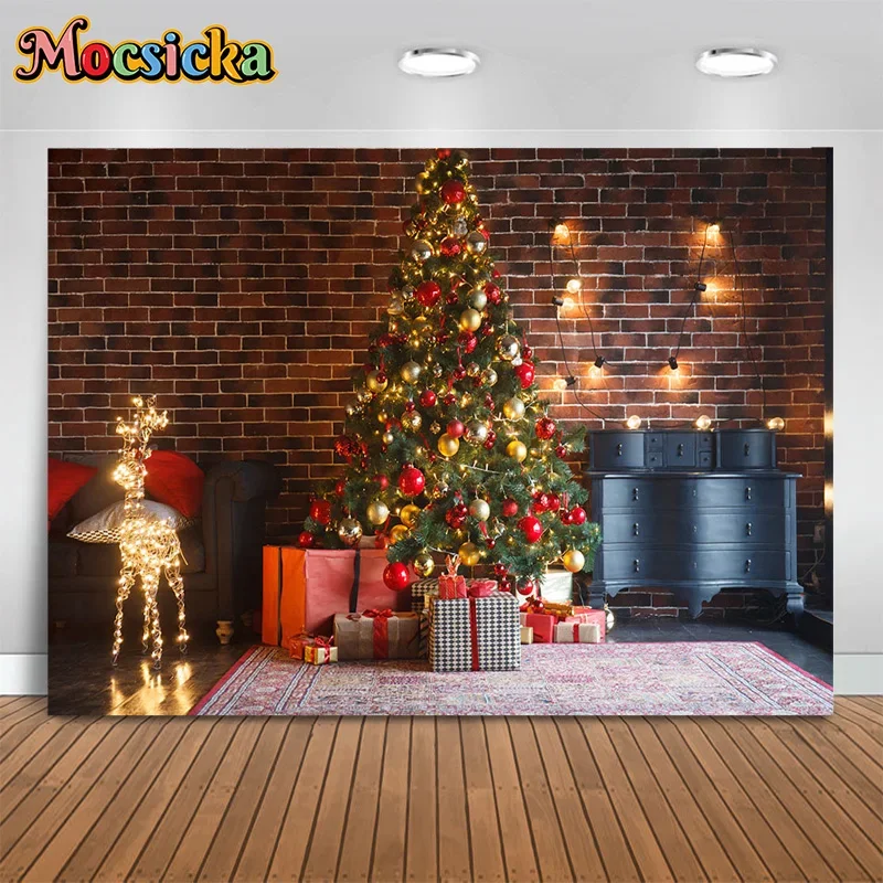 

Mocsicka Christmas Photography Background Christmas Tree Gifts Brick Wall New Year's Eve Party Happy Birthday Studio Banner