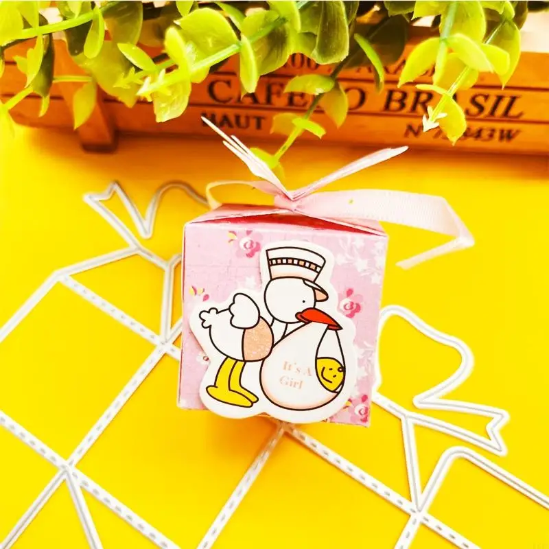 KX4B 3D Bowknot Candy Box Box خياطة القطع المعدنية يموت استنسل DIY طي مصنوعة يدويًا للحالة