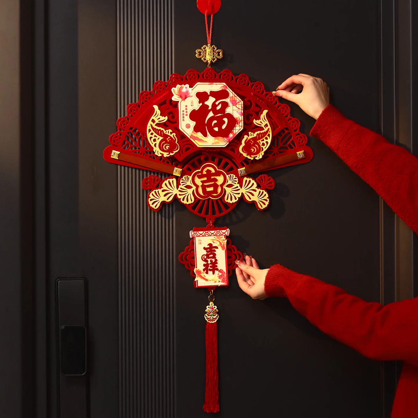 

Новогодний декоративный узел-талисман с иероглифом «Удача», подвесное украшение большого размера для гостиной и элитного входа, 2026 год