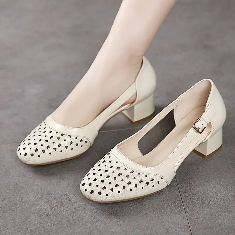 Leather Sandals for Woman Thick Heel Summer 2024 with Medium Heels Beige Closed Footwear Women\'s Shoes Sandal Casual H Trend Vip