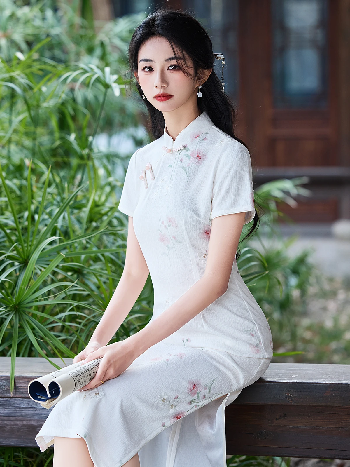 

Белое вышитое платье-ципао для молодых женщин, летнее, повседневное, в китайском стиле