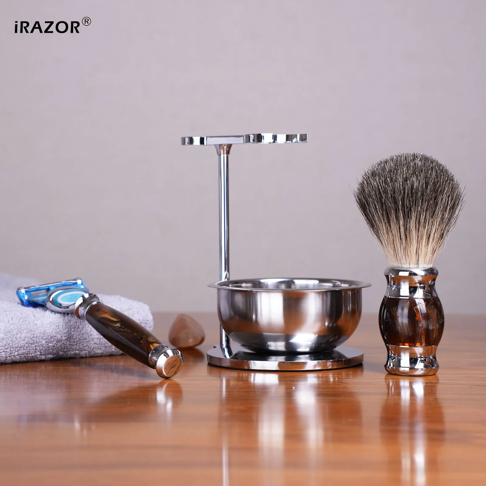 طقم حلاقة رجالي iRAZOR Premium F5 مكون من 5 طبقات - حامل ماكينة حلاقة آمن فاخر مع وعاء صابون وفرشاة شعر الغرير هدية #5