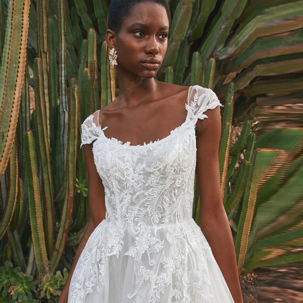 2025 เรียบง่าย A-Line ชุดแต่งงานผู้หญิงที่กําหนดเอง Elegant แขนสั้นชุดเจ้าสาว Shining Decals Embellishments Robes