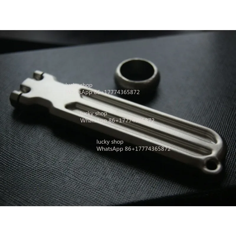 Portable Titanium Alloy, Tie-free Flat Rubber Band Bow Knife Pendant Outdoor Accessories