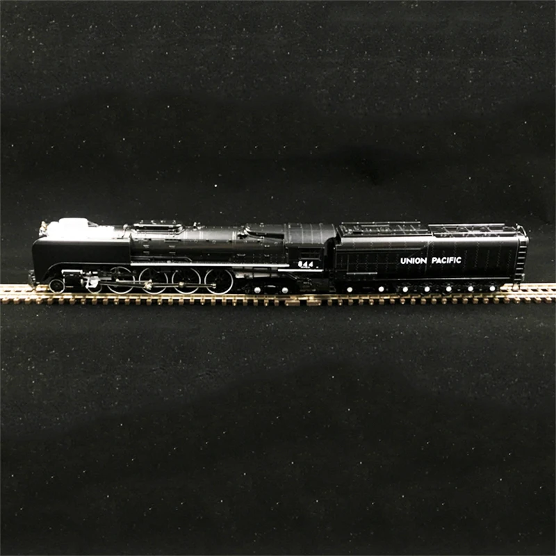 KATO Train Model N Scale 1/150 12605-2 UP FEF-3 Steam Locomotive Rail Car No. 844