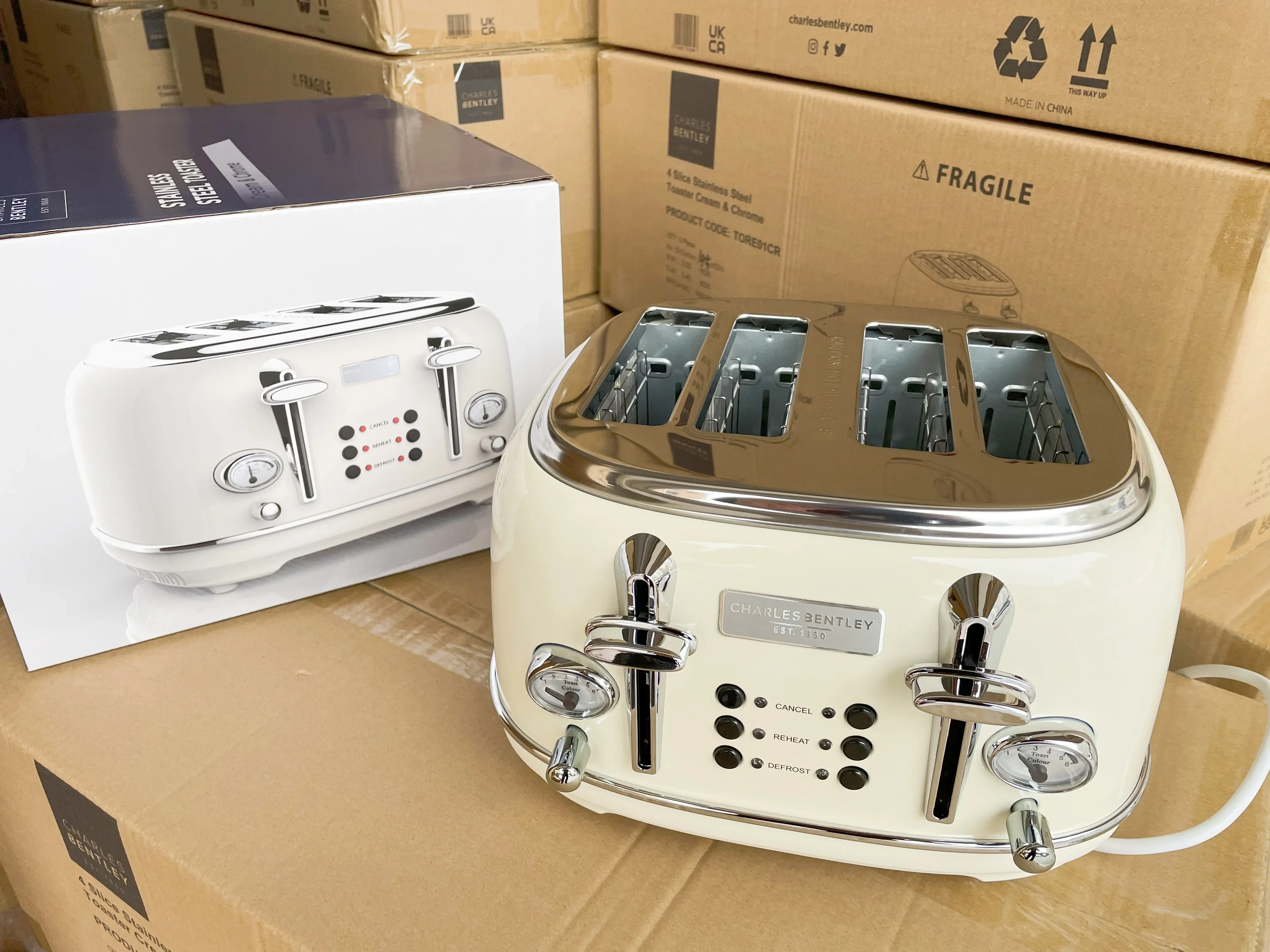 Export Four Pieces Fully Automatic Multifunctional Toaster Toaster Toaster Driver Home Toast Breakfast Maker Vintage