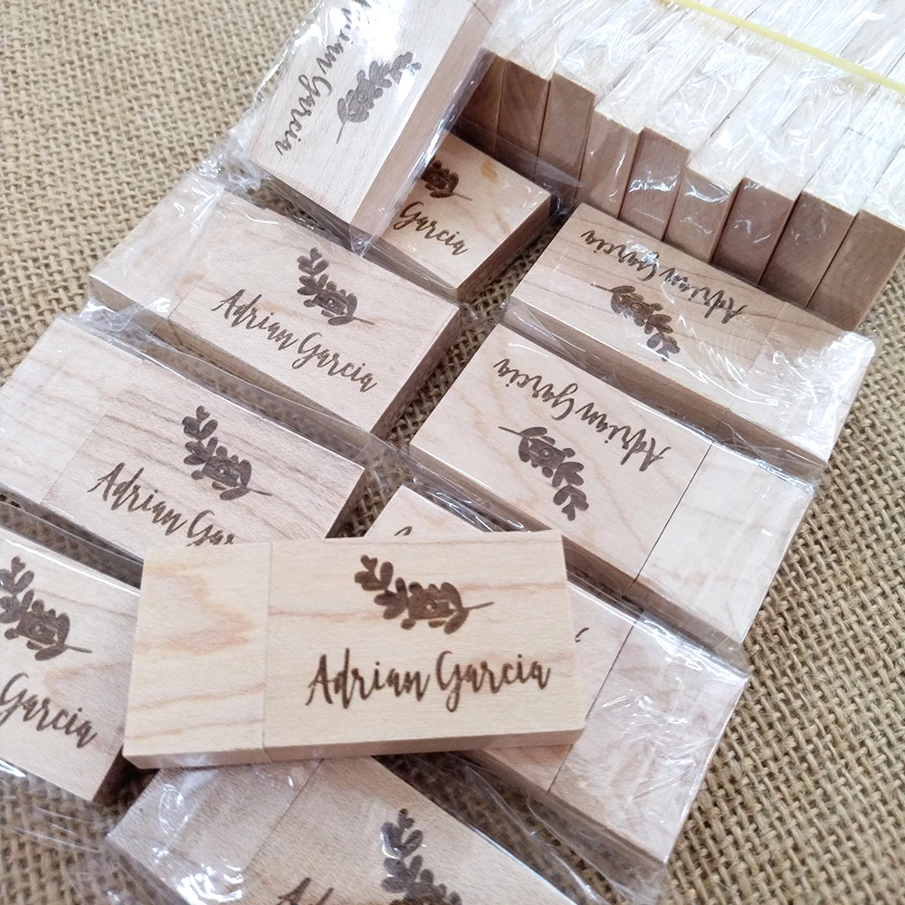 50PCS LOT Pen Drive3.0 128G Free Laser Logo USB Flash Drive 64GB Creative Wedding Gift Cle Memory Stick 32GB 16GB 8GB Bamboo Box