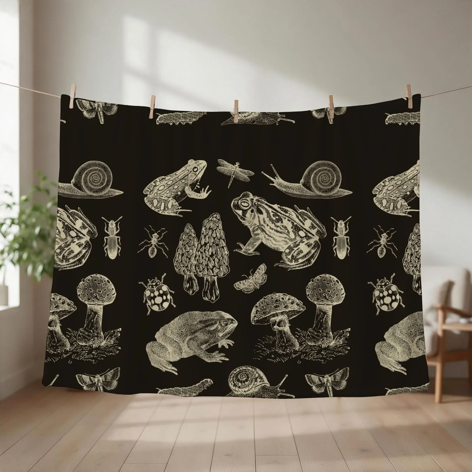 Goblincore Vintage Biology: Nature Lover's Collection of Frog, Mushroom, Snail, and Moth Insects for Science and N Throw Blanket