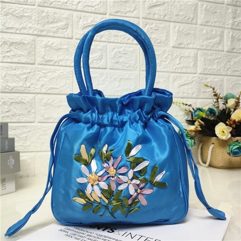 Embroidered Flower Pattern Women Bucket Bag Small National Style Ladies Handbag Dacron Phone Bag Top Handle Bag Casual Occasions