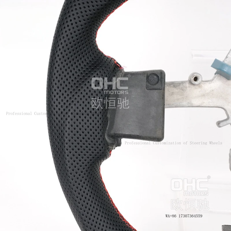 Suitable for 2012-2018 Dodge RAM Ram 1500 modified and upgraded American-style black carbon fiber sports car steering wheel