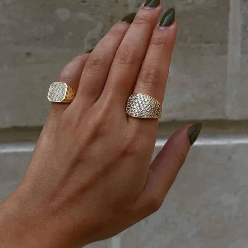 2026 High quality Fashion Gold Color Women Finger Jewelry Micro Paved Cz Sparking Elegance Square Shaped Pinky Ring
