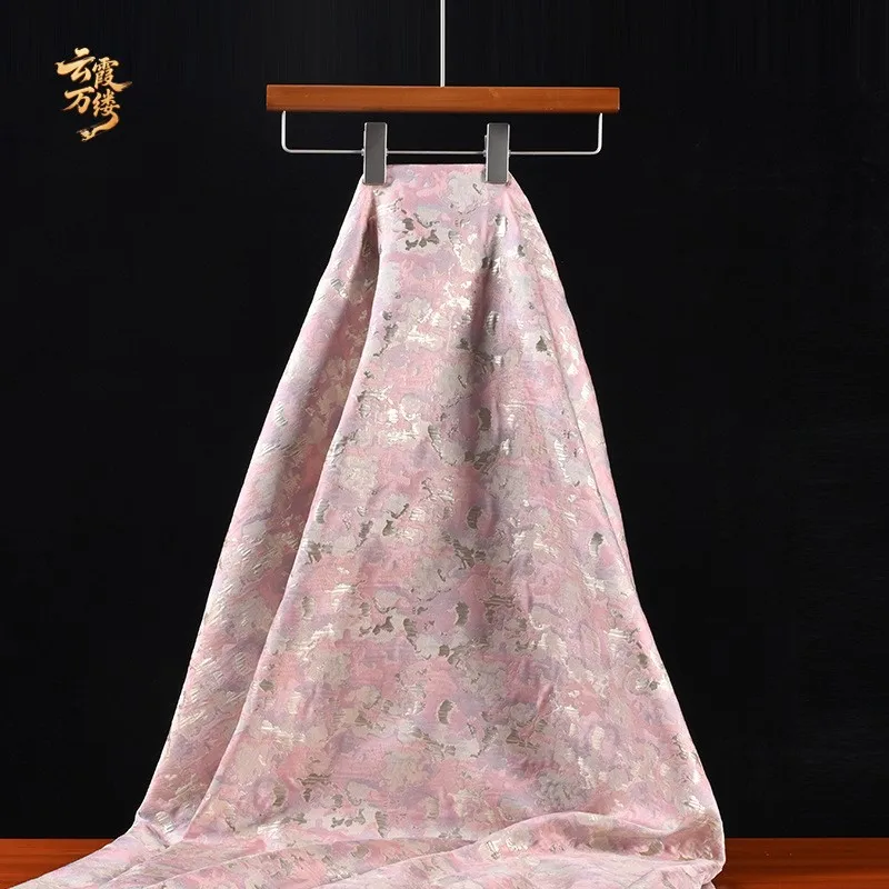 Wind-broken gold concave-convex embossed jacquard fabric oil painting style outerwear designer