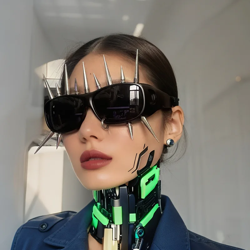 New Men and Women's Funny Sunglasses Cool Rivet Exaggerated Design Style Party Punk Goggles Sun Glasses UV400 Fashion Shades