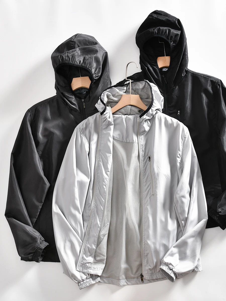 

Early Autumn Men's Outdoor Thin Pure Color Casual Hooded Jacket Lightweight Breathable Standard Fit Youth Fashion Long Sleeve...