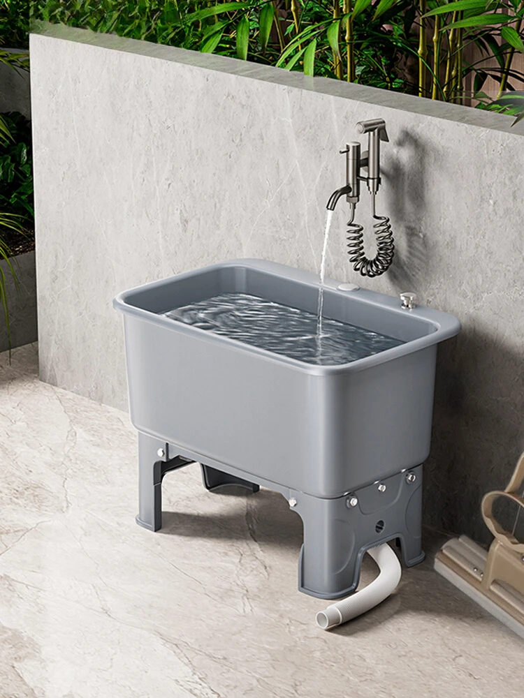 

The outdoor courtyard of the mop basin is a simple outdoor washbasin for household use, and the integrated washbasin