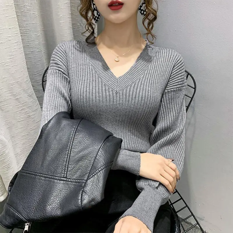 Autumn Winter Trend Women\'s Clothing Solid Color V-Neck Knitted Pullovers All-match Fashion Long Sleeve Slim Sweaters for Female