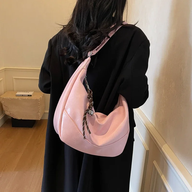 Mode Dumpling Bun voor dames Nieuwe stijl Eenvoudige en veelzijdige schoudertas, kleine en hoogwaardige crossbodytas Bolsa De Hombro