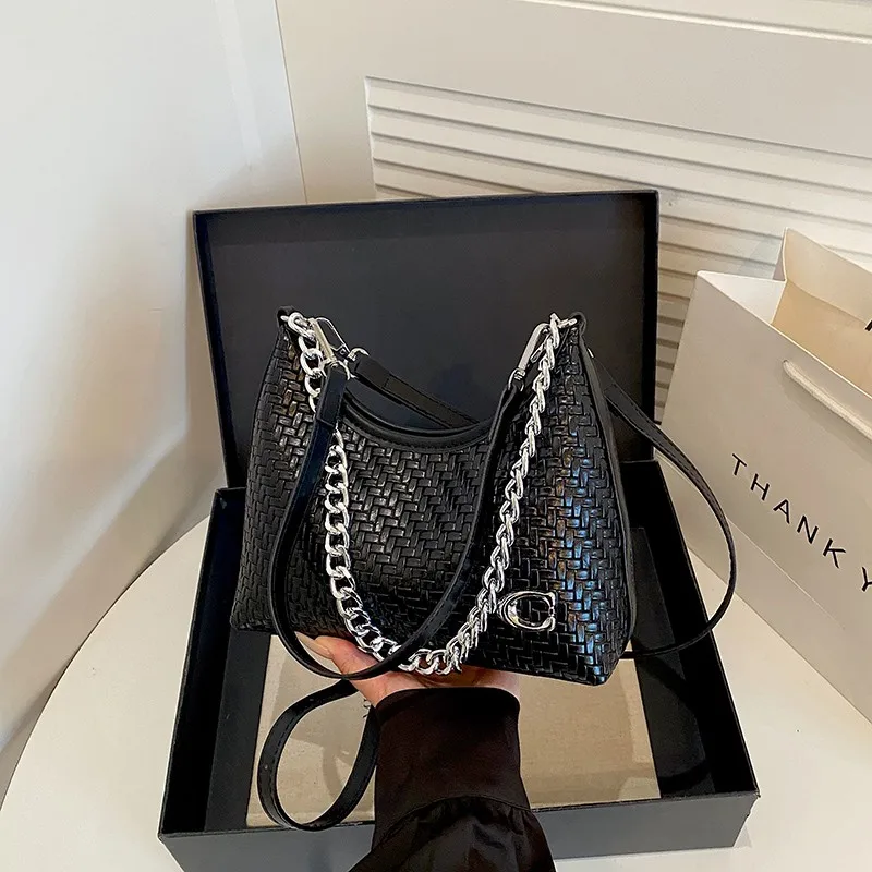 Retro and Simple Portable Shoulder Bag Women's 2026 New High-grade Textured Wild Shoulder Messenger Handbag Bag Gift for Girls