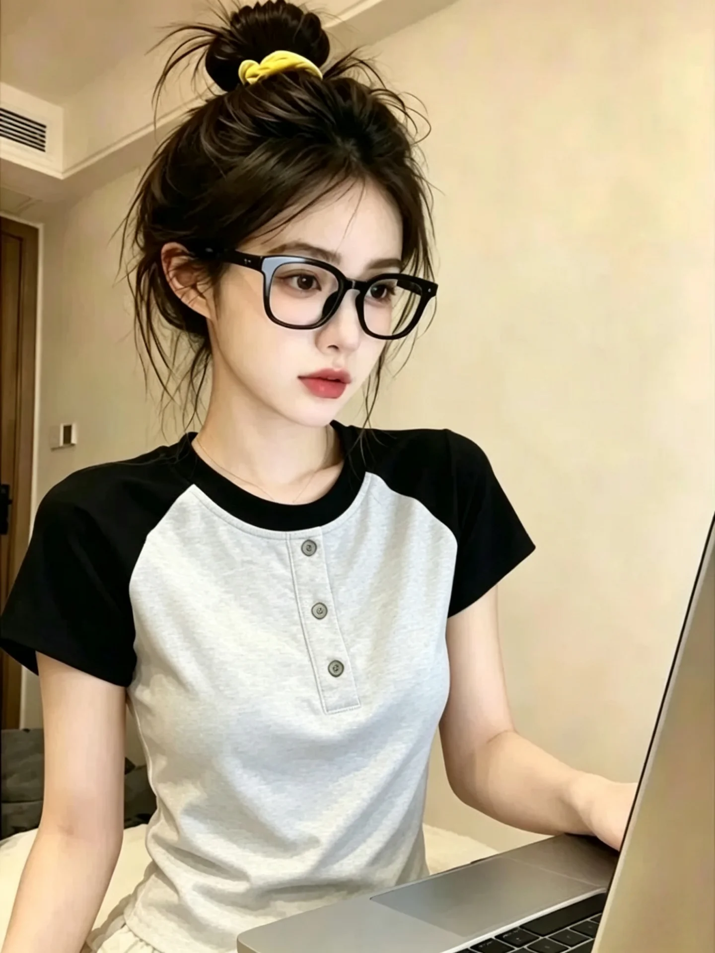 

Chic Slim Fit Short Sleeve T-Shirt 95 Cotton Spring Summer Versatile Color Block Women's New Large Size Plump MM Shirt