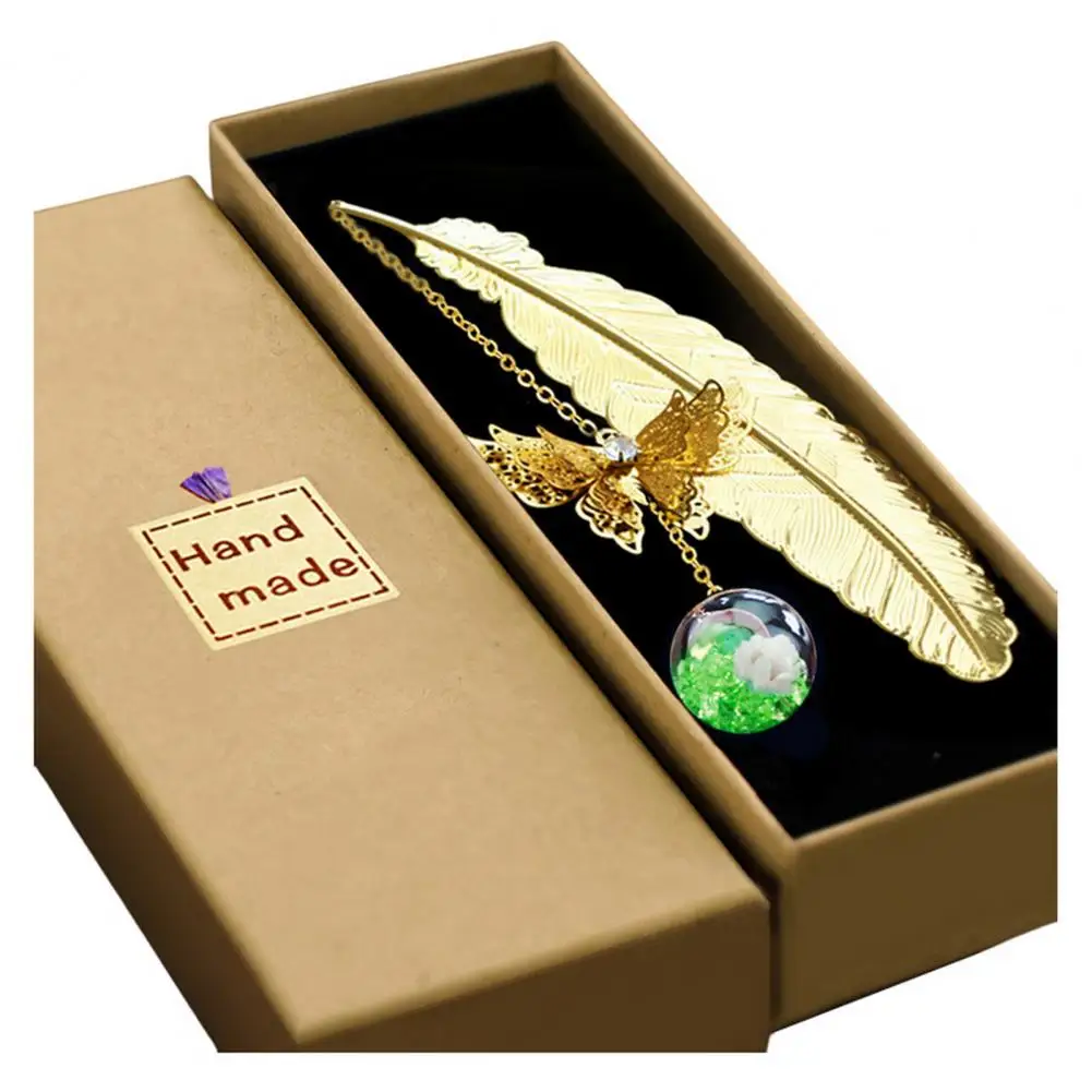 ヴィンテージのメタルフェザーブックマーク,ギフトボックス,リアルな3Dバタフライペンダント,ドライフラワー,ブック愛好家のアクセサリー