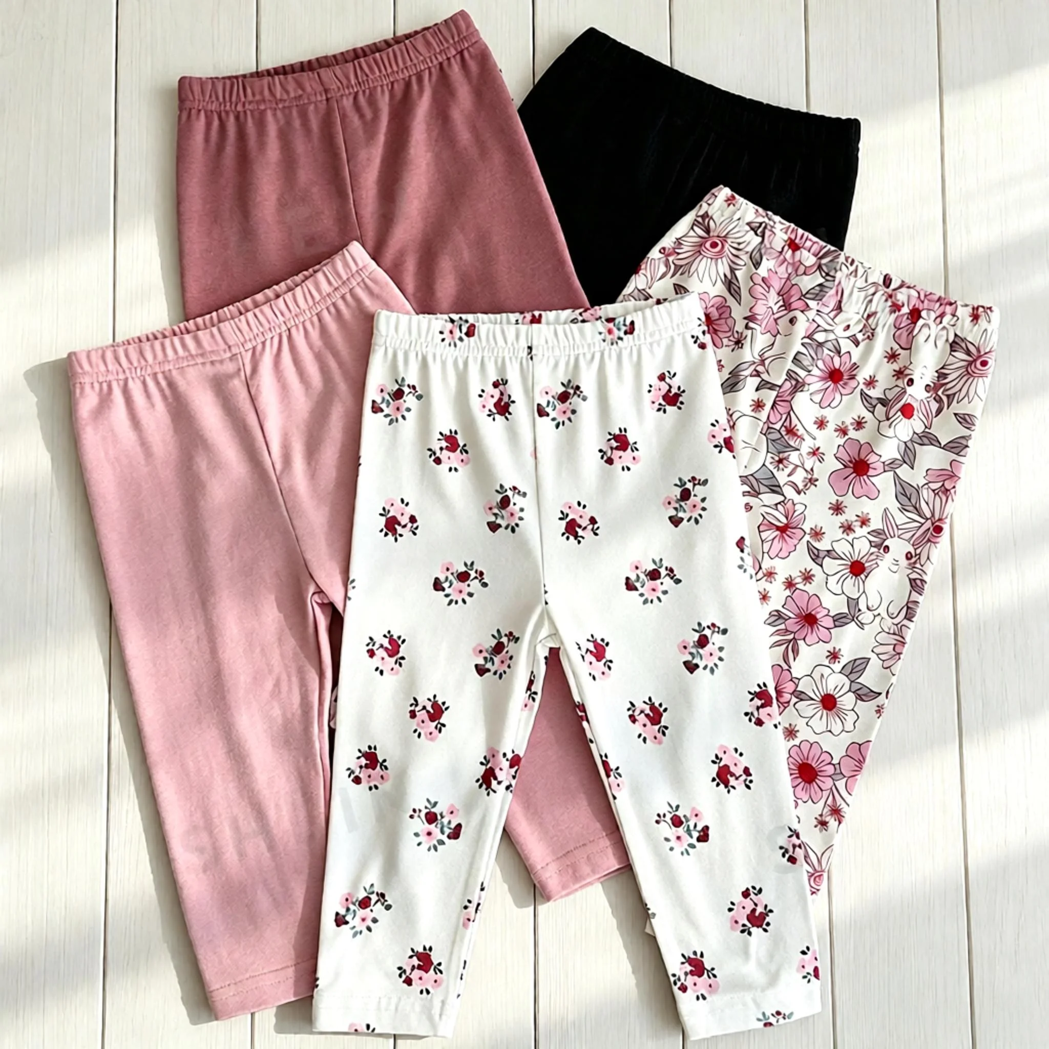 5-teiliges Leggings-Set für Babymädchen, einfarbig und mit Blumenmuster, weicher, elastischer Bund, Hosen für Kleinkinder, ideal für den täglichen Gebrauch im Frühling und Herbst. – Detail 3
