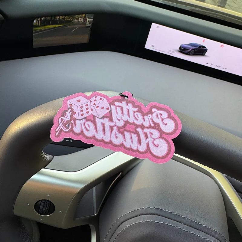 Geschenk für eine Freundin ode – Car Accessories Juicy Couture Bewertung und Preis