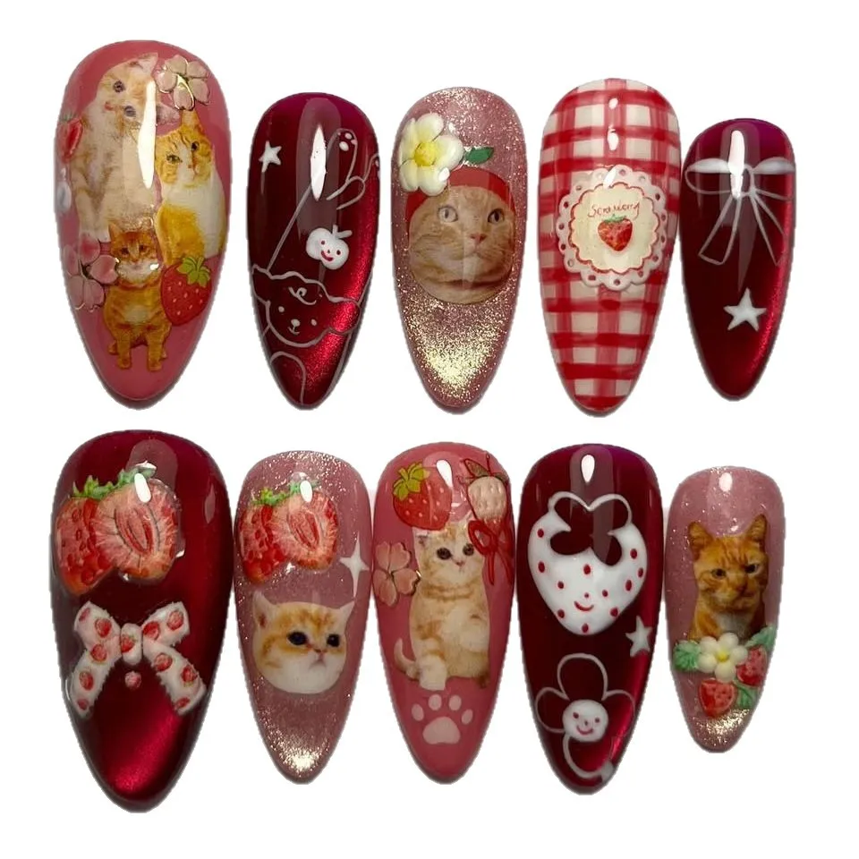 24 piezas de uñas de presión con ojo de gato y fresa, estilo vintage japonés, uñas postizas de almendra lindas con moños de gato y estampado de cuadros 5