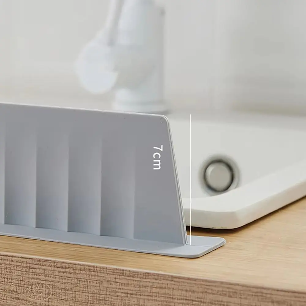 1Pcs Durable Silicone Sink Splash Guard with Suction Cup Heightenin Kitchen Countertop Bar Soft Reusable Sink Guard Baffle Plate