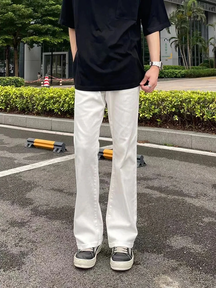 Vaqueros de hombre de corte recto ajustado, color blanco puro, estilo americano de primavera, pantalones de moda con campana.