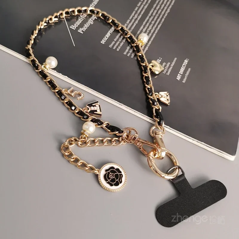 Mobile Phone Lanyard Small Fragrant Wind Pendant Pickup Carrying Chain Short Wrist Strap Style Phone Universal 5 Lipstick Strap