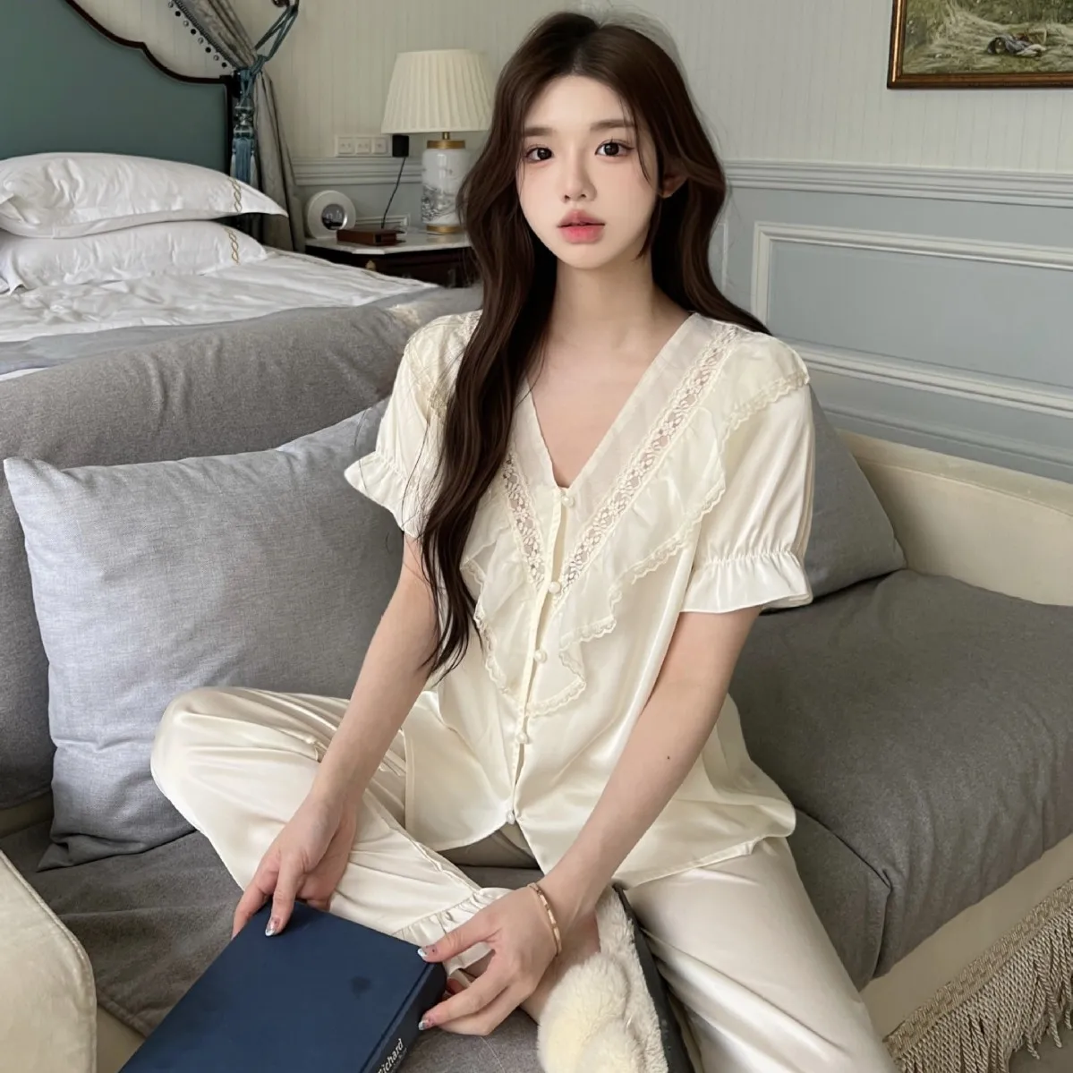 

2025 Summer French Ice Silk Round Neck Sweet Princess Style Short Sleeve Pants Home Clothes Lace Edge Pajama Set for Women