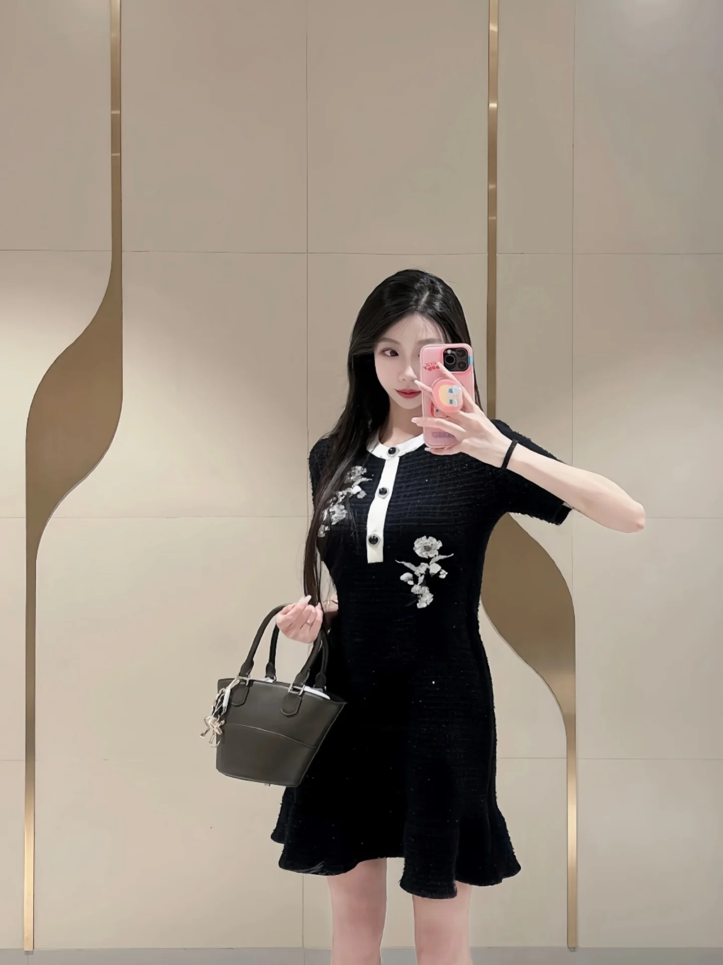 

Elegant Knitted A-Line Dress Shiny Sequin Embellished Slim Fit round Neck Evening Gown for Ladies Stylish Casual Wear
