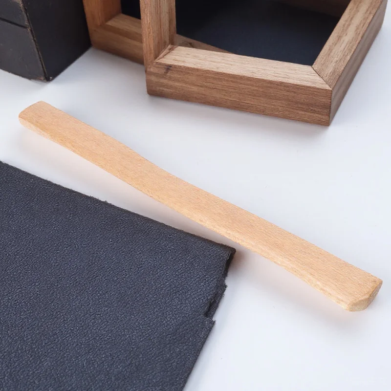 

Axe Handle Replacement Wooden Premium Hardwood for Hatchet Tool Repair Ergonomic Design Smooth Finish Easy Installation Wood