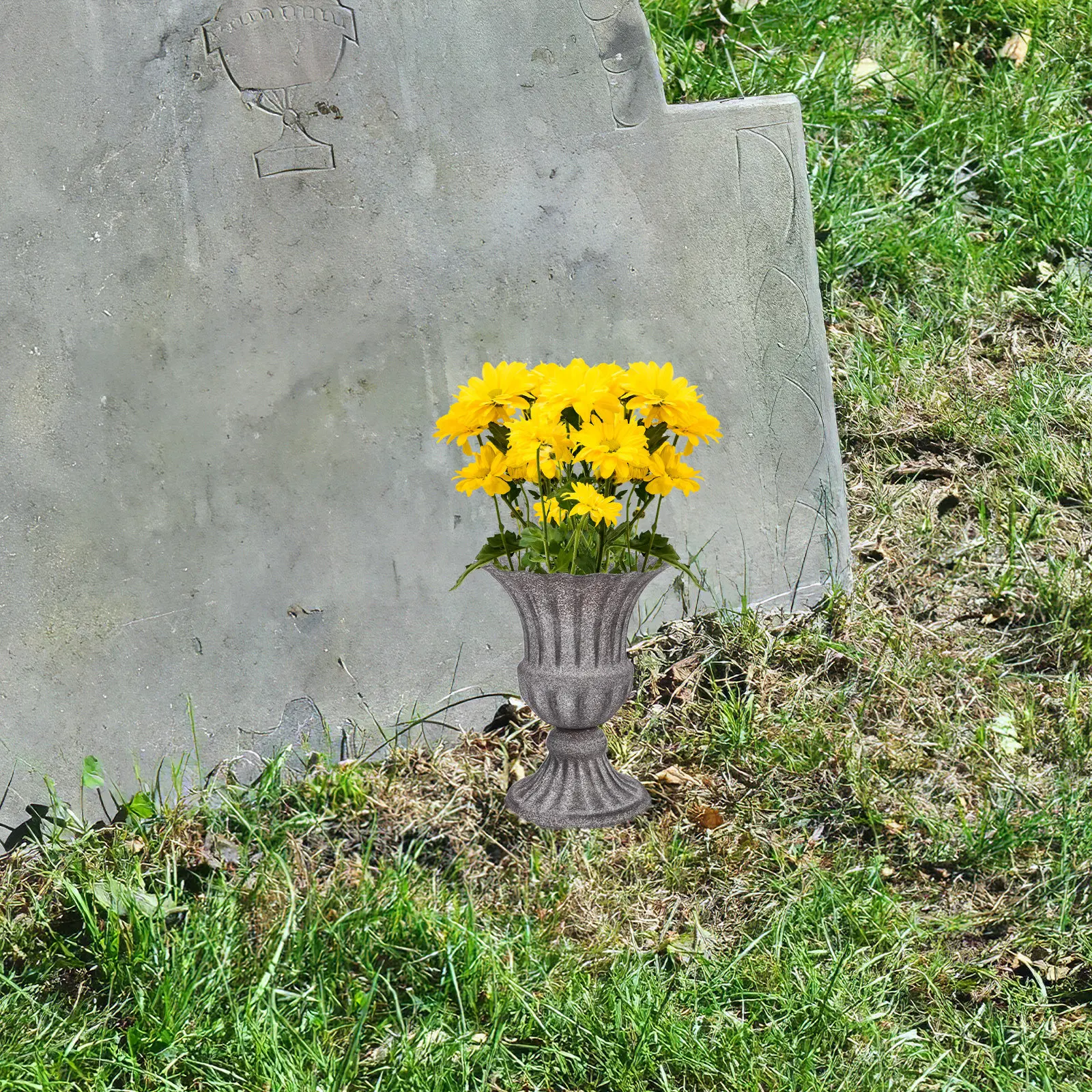 Iron Cemetery Vase Sturdy Graveyard Flower Holder for Silk Dried Flowers Memorial Decoration Grave Vases for Funerals and Events