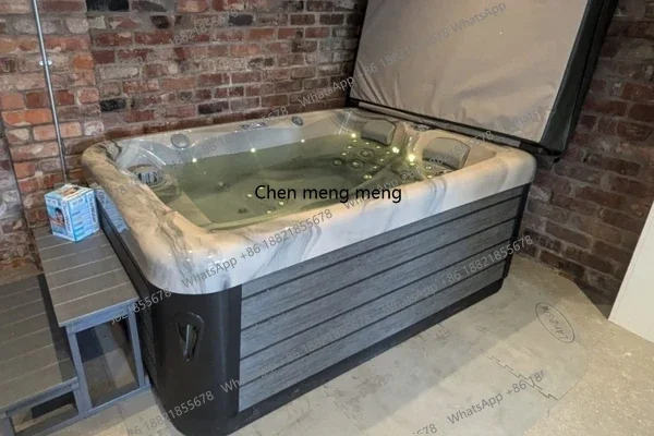 4 People  Play and Plug Small Outside Free Standing Massage Jets Spa Tubs Hot Tub Acrylic Outdoor Bathtub