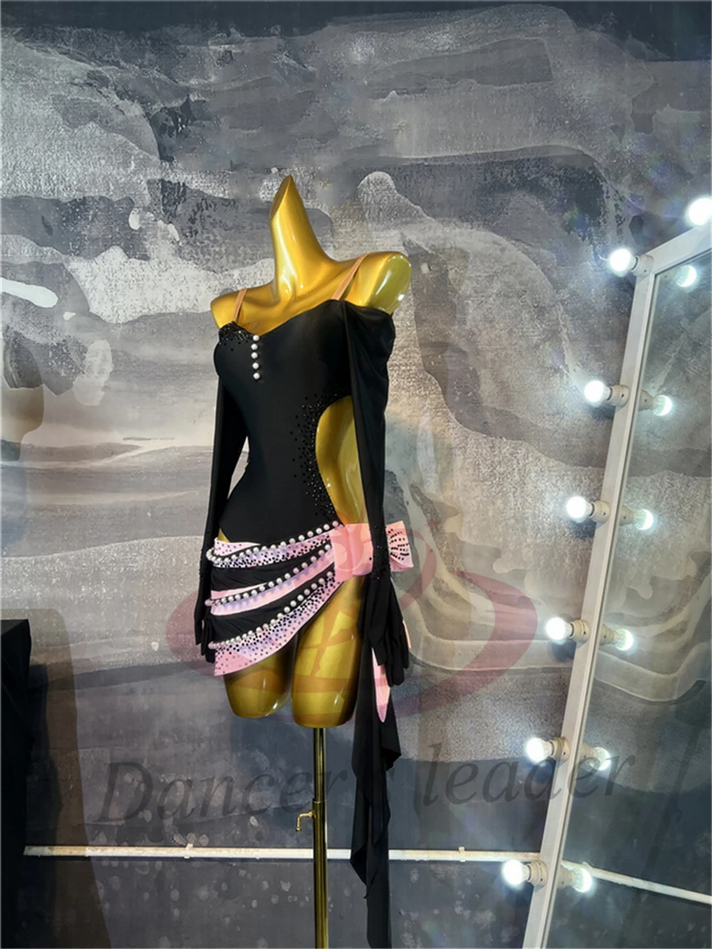 Costumes de danse latine pour femmes, adultes et enfants, jupes, capes en perles personnalisées haut de gamme, robes de spectacle Samba