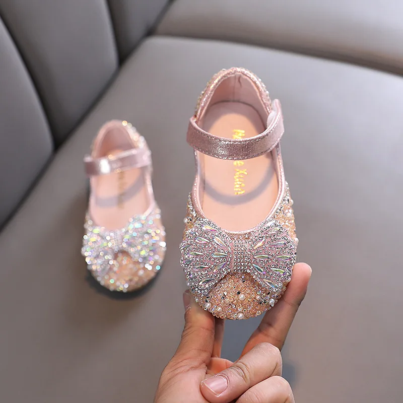 AINYFU Kids Rhinestone Leather Shoes Girls Fashion Glitter Princess Dance Shoes Children\'s Pearl Bow Non-Slip Rhinestone Shoes