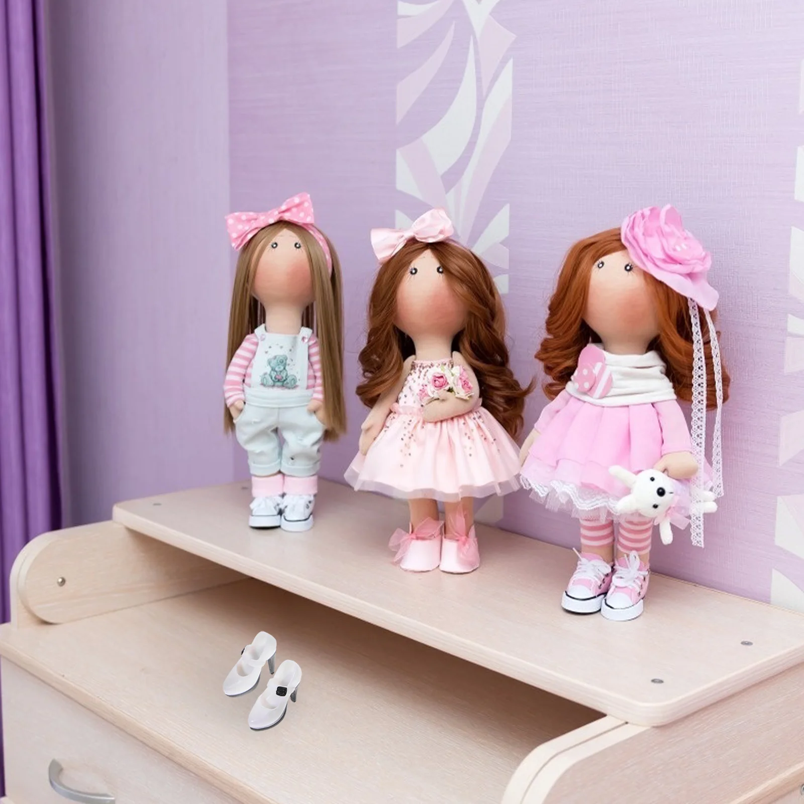

2 Pairs Tiny Plastic High Heels Shoes Craft Accessories Small Toy Dress up Dollhouse Miniature Shoe Decor Kids for crafts