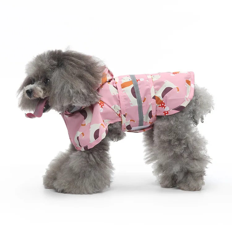 Pet Dog Raincoat Covers The Tail and The Duck Model Can Pull Medium and Large Dogs Pet Poncho. Puppy Raincoat Covers The Tail.