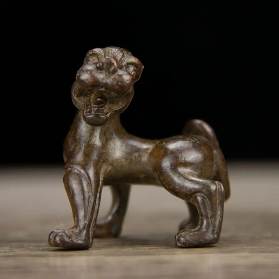 Four legged monster Statue Sculpture Figurines Home Garden Decoration Statues For House