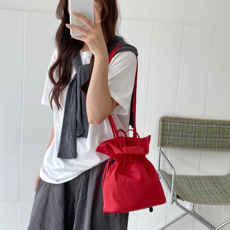 

New Nylon Drawstring Shoulder Bag Large Capacity Commute Tote Bag for Women Fashion Versatile Solid Color All Match Handbag