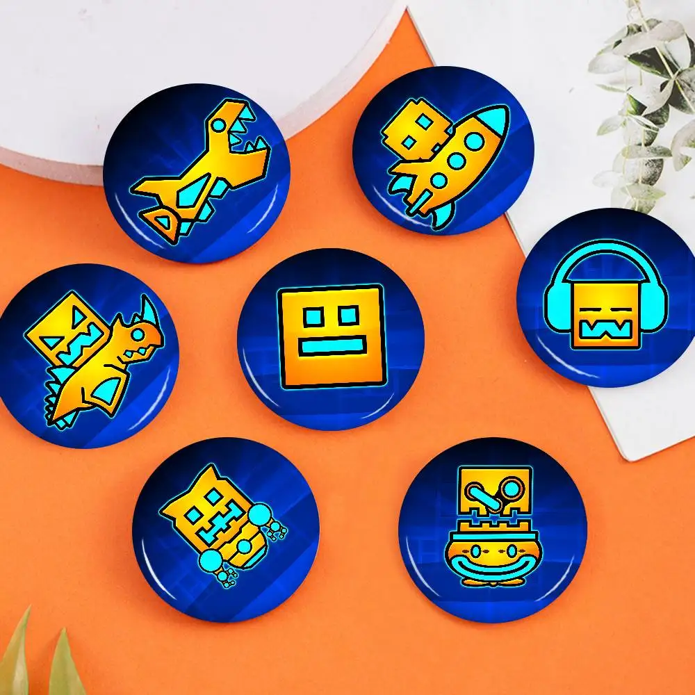 Game G-Geometry D-Dash-S Cartoon Brooches Anime Badge Round Handmade Brooch Lapel Pins Jewelry for Backpack Clothes Gifts