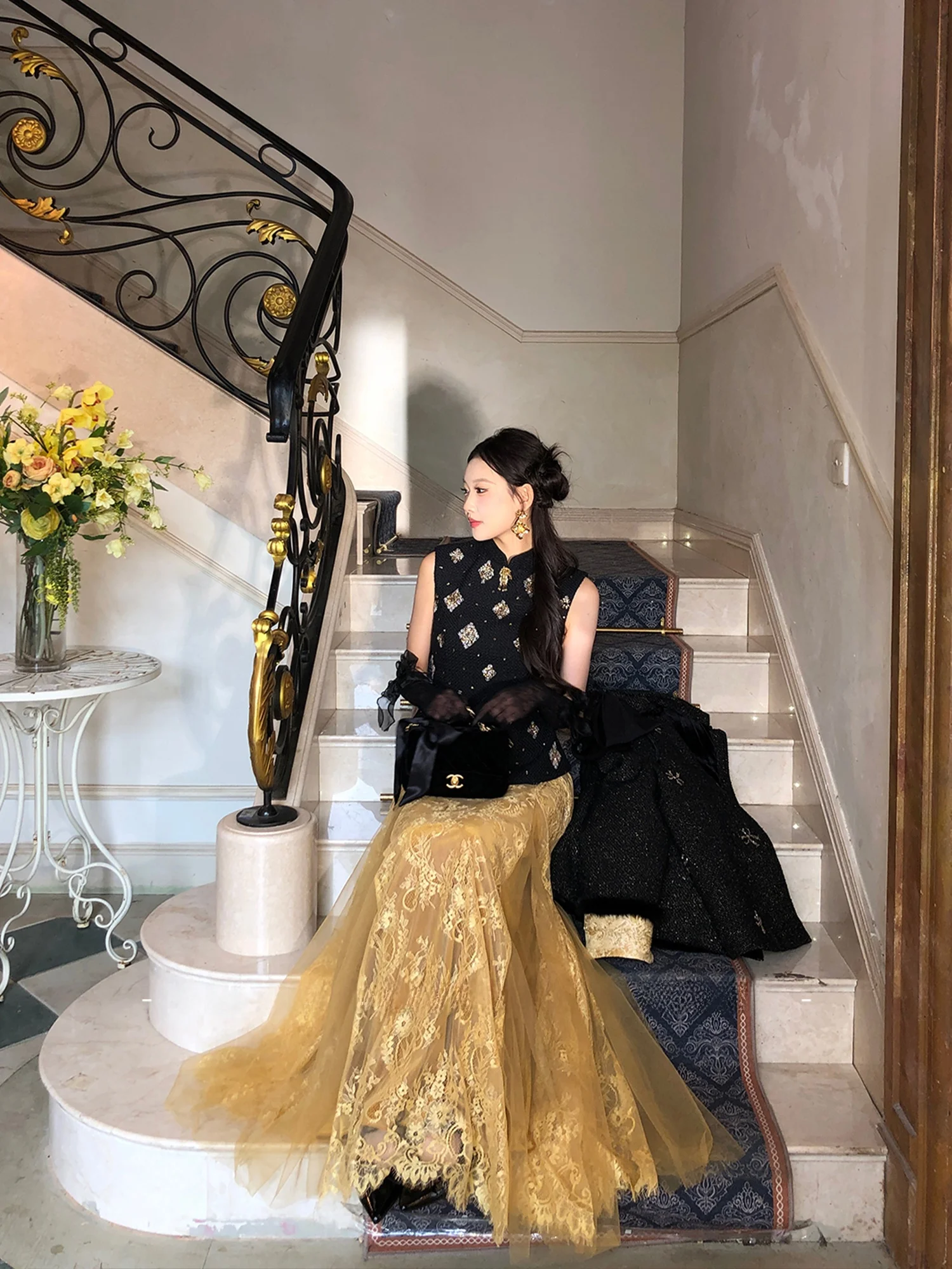 

Новый китайский модный комплект: белая куртка из пуха и пера с яркой вышивкой пайетками, повседневный свободный крой для женщин