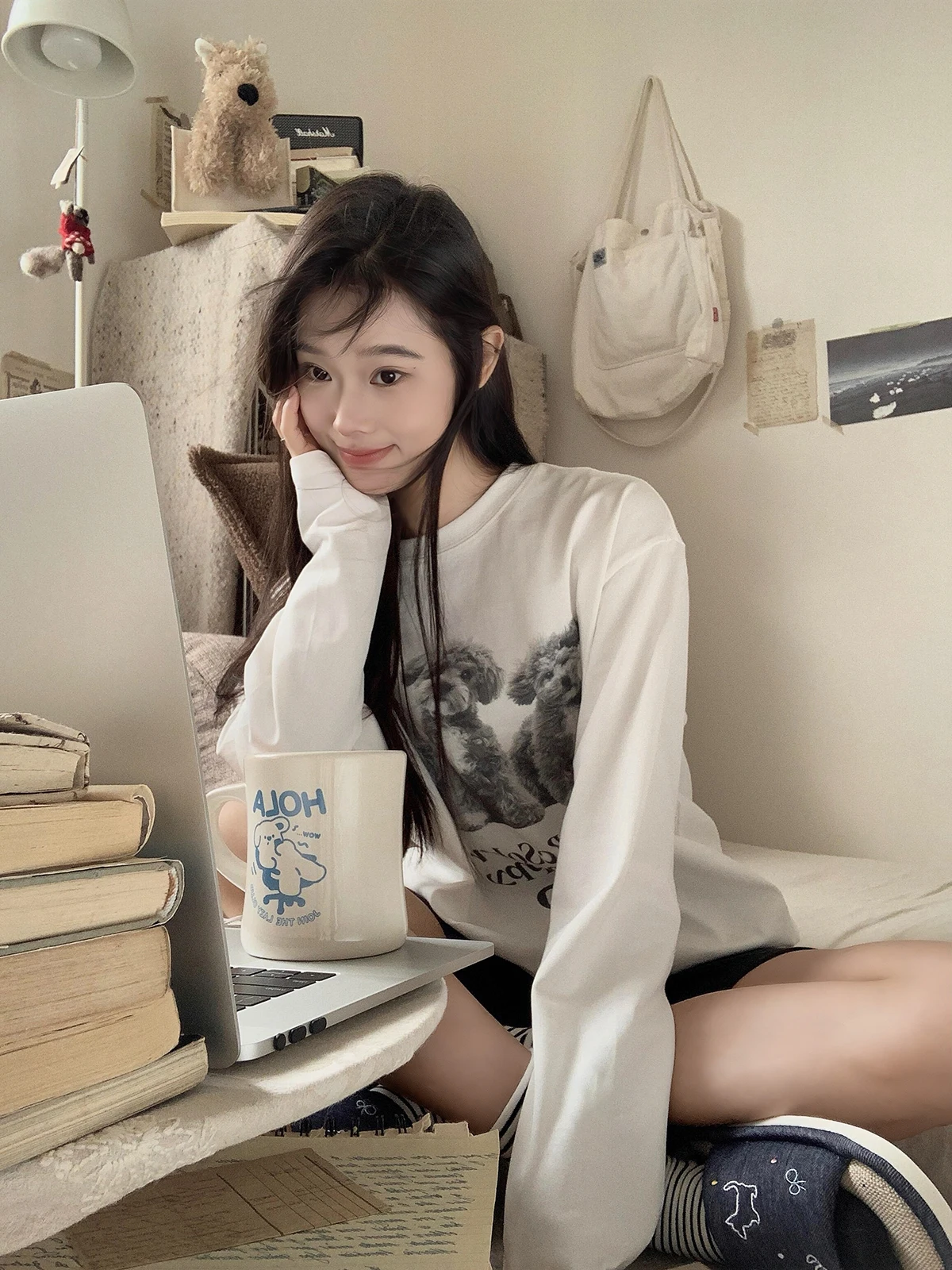 Sakura Model Retro Cute Dog Print Long Sleeve round Neck T-Shirt Loose Casual White Leisure Top for Women Spring Autumn Cotton